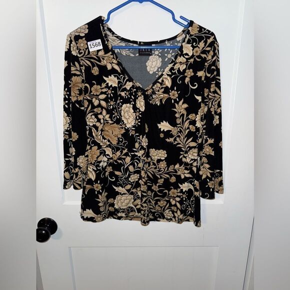 Elegant Black and Cream Blouse with Subtle Floral Design - Picture 1 of 5